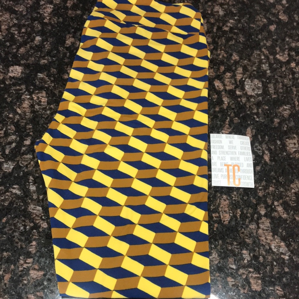 Tall & Curvy LuLaRoe Leggings